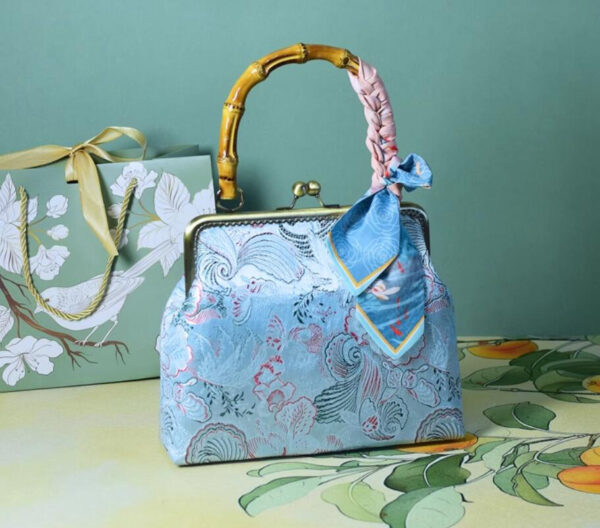 Chinese style classical women's bag handbag embroidery retro crossbody banquet bag Blue European pattern